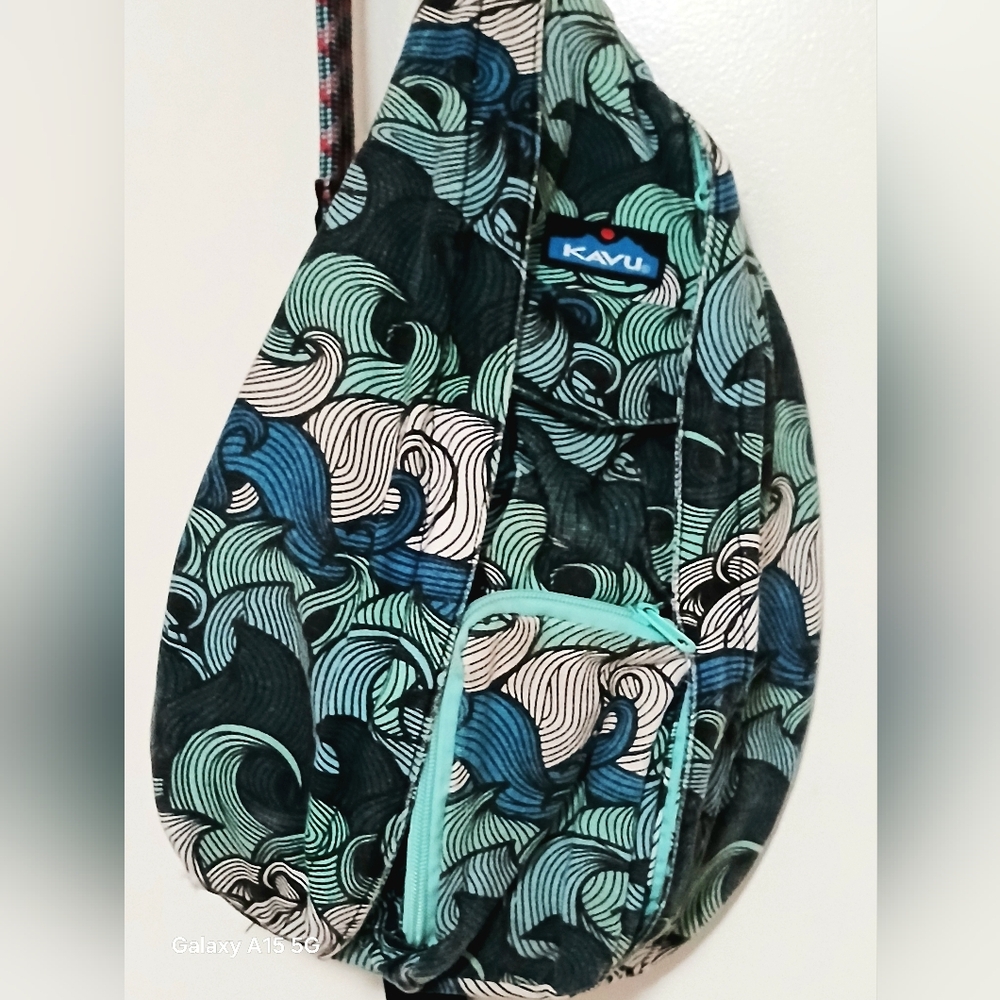 🩵 RARE DISCONTINUED Kavu Ocean Waves Rope Bag